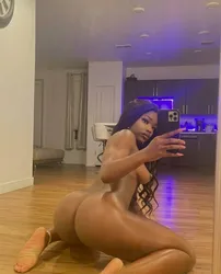 Escorts Oklahoma City, Oklahoma TEXT MEFOR CHEAP~RATE HOT SEXY GIRL READY FOR YOU NOW INCALL OR OUTCALL COME TO MY HO